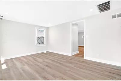 10 Kwiecinski Street, West Haverstraw, NY 10993 - Photo 3