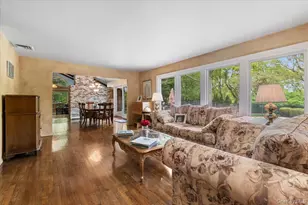 6 Apex Rd, Melville, NY 11747 - Photo 3