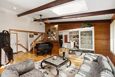 8 Pasadena Drive, Plainview, NY 11803 - Photo 11