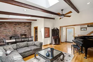 8 Pasadena Dr, Plainview, NY 11803 - Photo 7