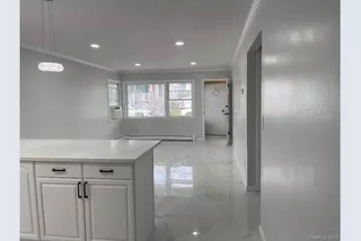 137 Pacific Boulevard, Long Beach, NY 11561 - Photo 7