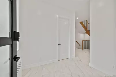 11 Lincoln Street #202, Spring Valley, NY 10977 - Photo 3