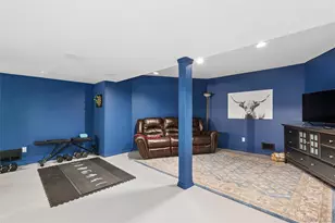 2 Red Creek Cir, Hampton Bays, NY 11946 - Photo 33