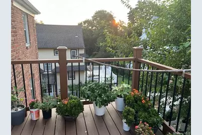 225 Thompson Shore Rd #2F, Manhasset, NY 11030 - Photo 9