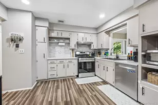 21 Baylor Rd, New City, NY 10956 - Photo 13