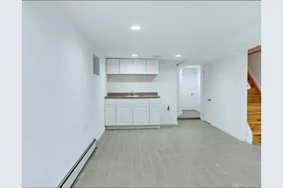 2881 Roberts Avenue, Bronx, NY 10461 - Photo 13
