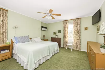 147-29 68th Road, Kew Gardens, NY 11367 - Photo 13