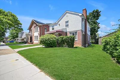 147-29 68th Road, Kew Gardens, NY 11367 - Photo 3