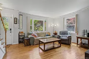 15 Beverly Rd, Yonkers, NY 10710 - Photo 3