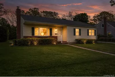 14 George Court, Bellport, NY 11713 - Photo 13