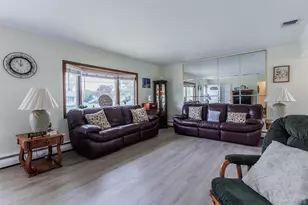 14 George Ct, Bellport, NY 11713 - Photo 17