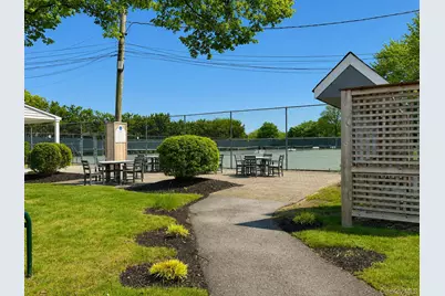 14 George Court, Bellport, NY 11713 - Photo 9