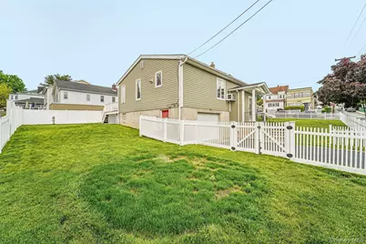 668 Valley Avenue, Yonkers, NY 10703 - Photo 43