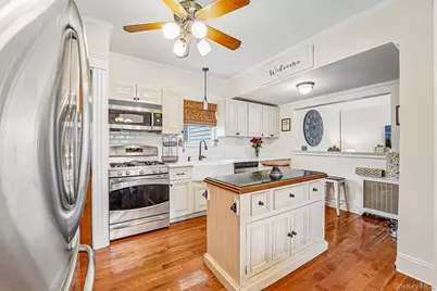 668 Valley Avenue, Yonkers, NY 10703 - Photo 9