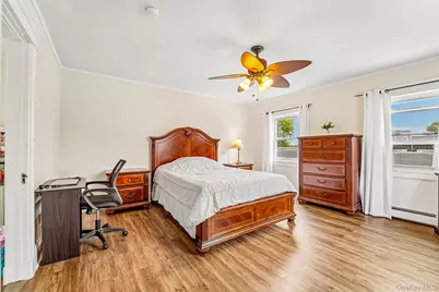 668 Valley Avenue, Yonkers, NY 10703 - Photo 15