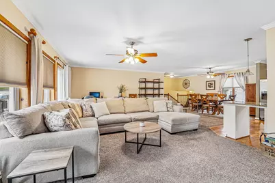 668 Valley Avenue, Yonkers, NY 10703 - Photo 21