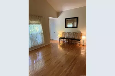 202 Homestead Vil Drive, Warwick, NY 10990 - Photo 9