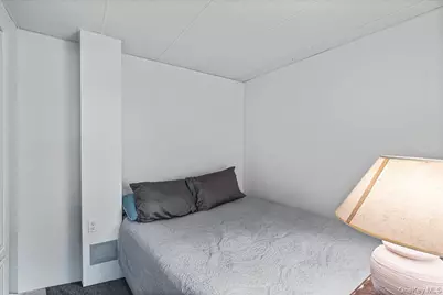 103 Clifton Court, Farmingdale, NY 11735 - Photo 25