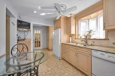 [Address not provided], Forest Hills, NY 11375 - Photo 9