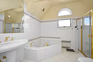 [Address not provided], Forest Hills, NY 11375 - Photo 13