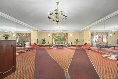 69-11 Yellowstone Boulevard #A4, Forest Hills, NY 11375 - Photo 15