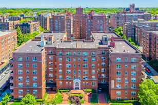 69-11 Yellowstone Blvd, Forest Hills, NY 11375 - Photo 17