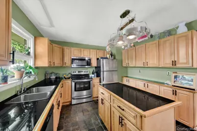 12 Elizabeth Lane, New Windsor, NY 12553 - Photo 5