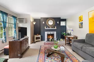 201 Holly Stream Ct, Brewster, NY 10509 - Photo 11
