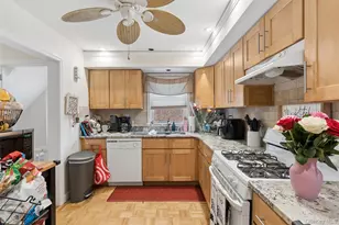 163 Beech St, Floral Park, NY 11001 - Photo 9