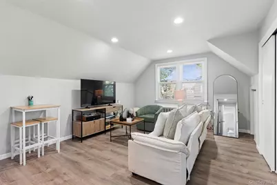163 Beech Street, Floral Park, NY 11001 - Photo 15