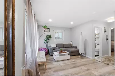 101 Edmunton Drive #G2, North Babylon, NY 11703 - Photo 5
