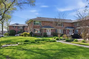 101 Edmunton Dr, North Babylon, NY 11703 - Photo 17
