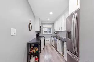 101 Edmunton Dr, North Babylon, NY 11703 - Photo 9