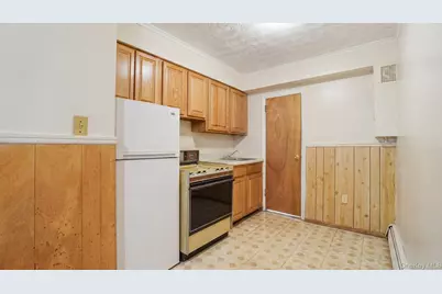 2436 Seymour Avenue, Bronx, NY 10469 - Photo 39