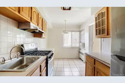 2436 Seymour Avenue, Bronx, NY 10469 - Photo 29