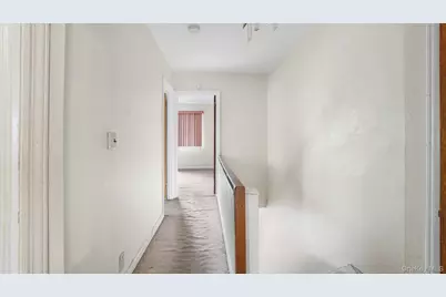 2436 Seymour Avenue, Bronx, NY 10469 - Photo 13