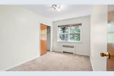 2436 Seymour Avenue, Bronx, NY 10469 - Photo 33