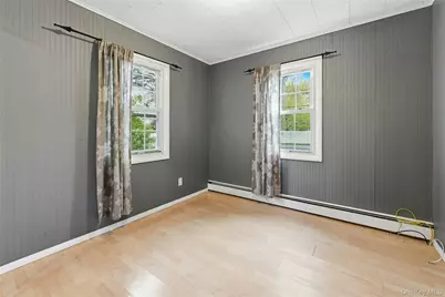 226 W 5th Street, Deer Park, NY 11729 - Photo 17