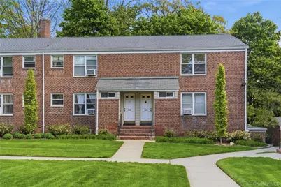 83 Edwards Street #2A, Roslyn Heights, NY 11577 - Photo 3