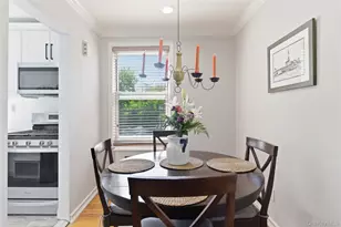 83 Edwards St, Roslyn Heights, NY 11577 - Photo 9