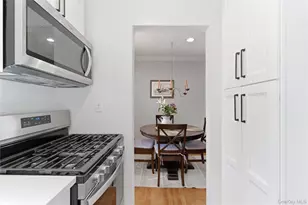 83 Edwards St, Roslyn Heights, NY 11577 - Photo 13