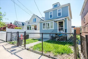 535 Edison Ave, Bronx, NY 10465 - Photo 1
