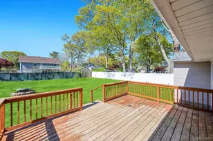 59 Applegate Dr, Mastic, NY 11950 - Photo 7