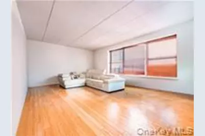 300 W 137th Street #300D, New York, NY 10030 - Photo 5