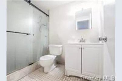 300 W 137th Street #300D, New York, NY 10030 - Photo 9