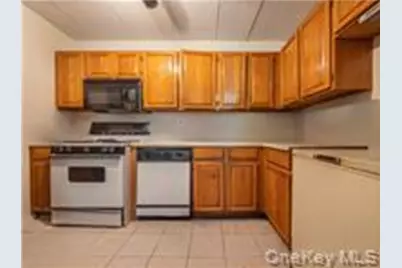 300 W 137th Street #300D, New York, NY 10030 - Photo 11