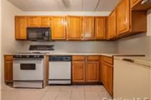 300 W 137th St, New York, NY 10030 - Photo 11