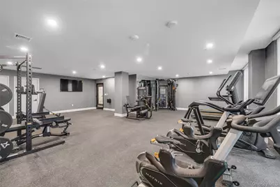 108 Middle Neck Road #4G, Great Neck, NY 11021 - Photo 7