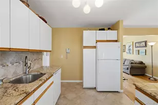 895 Iris Dr, Bellmore, NY 11710 - Photo 13