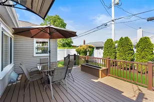 895 Iris Dr, Bellmore, NY 11710 - Photo 25